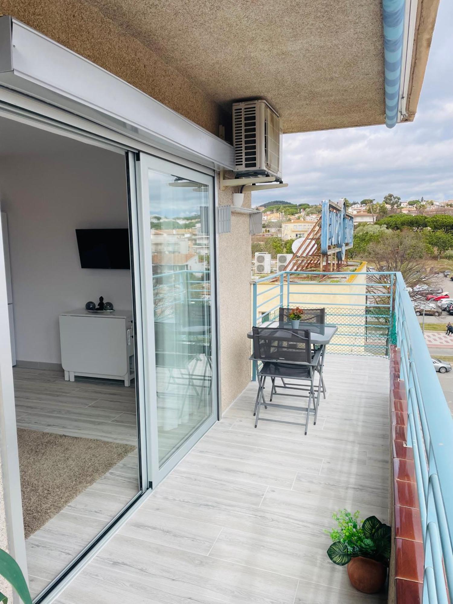 Apartamento Salvis Balcon Y Piscina Platja d'Aro Luaran gambar